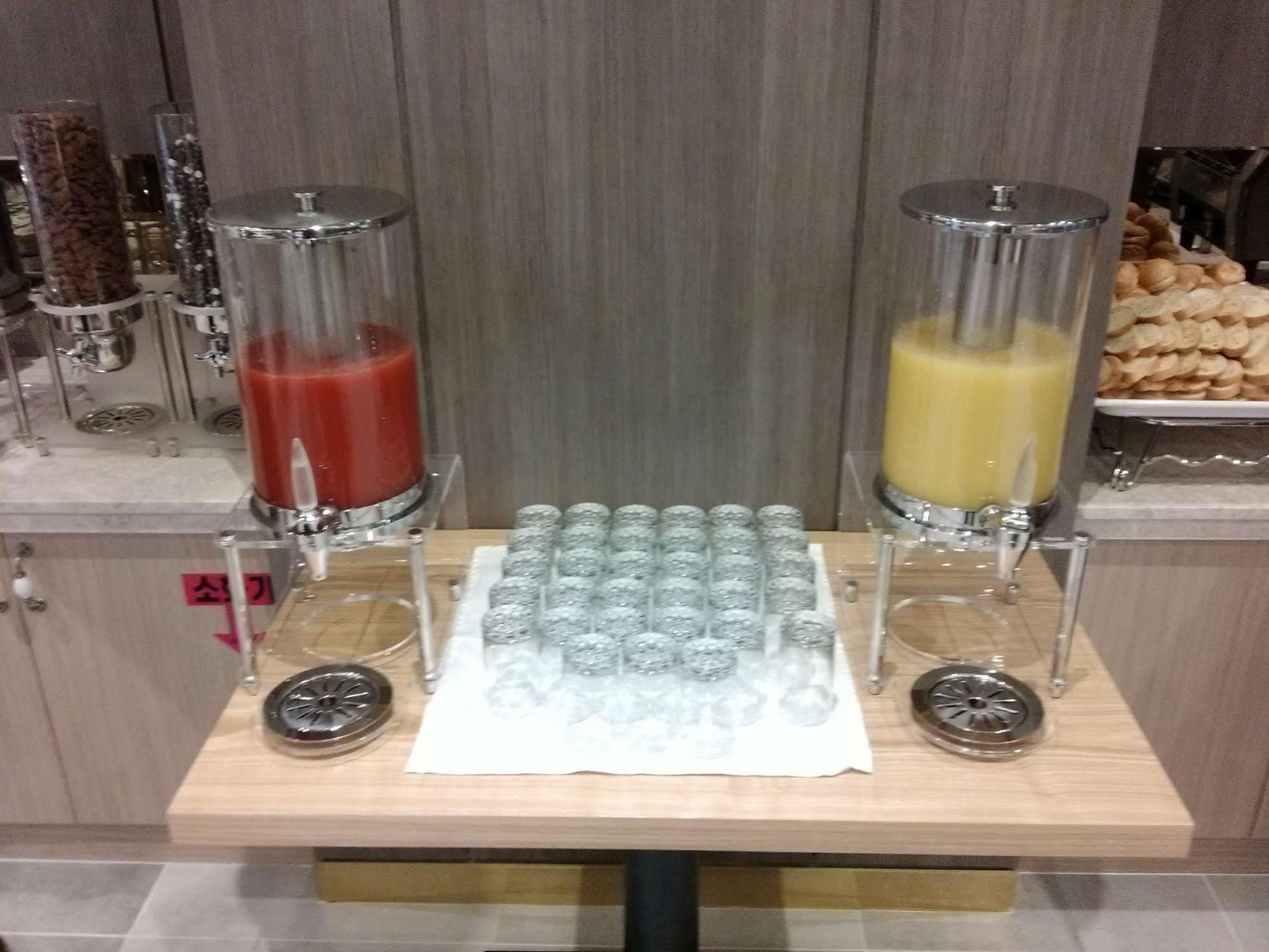 ヒュンジン ツーリスト 3* 東海市